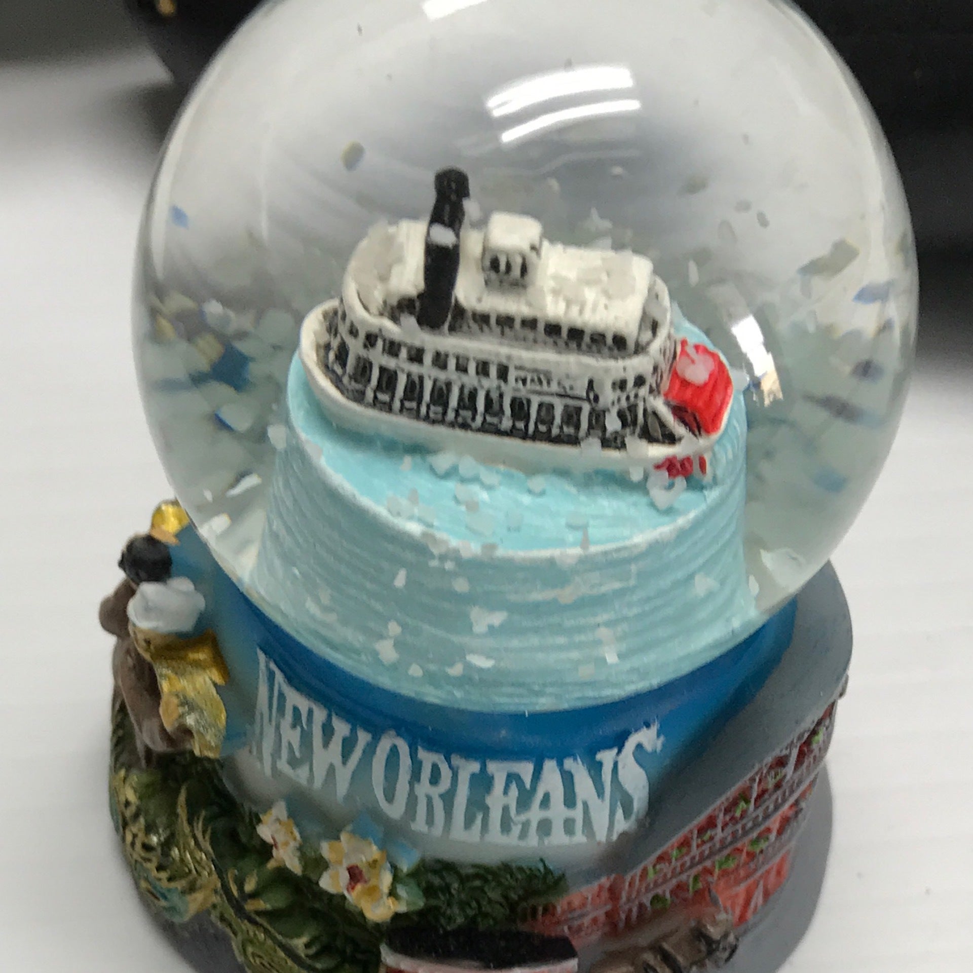 Amazon.com: Christmas Snow Globes, Glittering Snowman Christmas Tree  Christmas Lantern with 8 Christmas Music Songs, USB & Battery Operated 6h  Timer Christmas Music Box for Christmas Decor Indoor Tabletop Gifts : Home